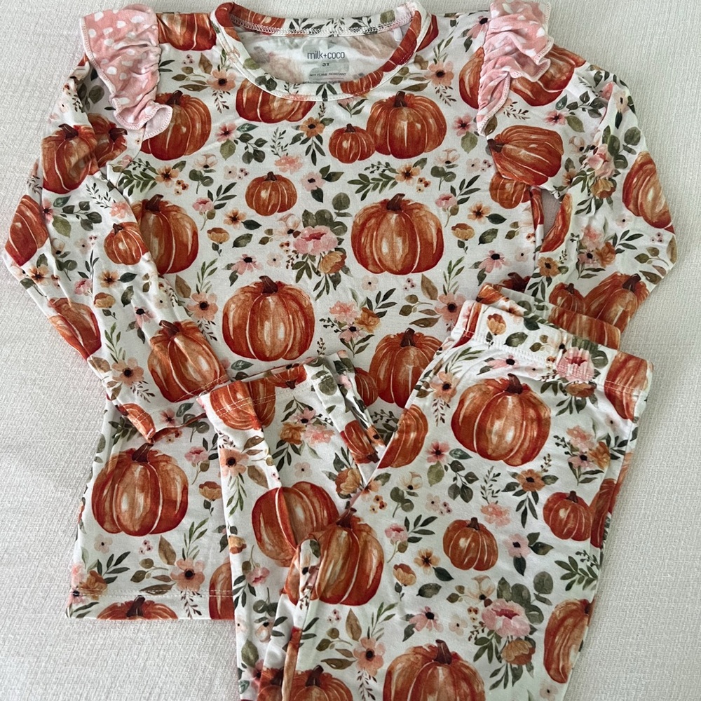 Milk + Coco bamboo loungewear 🎃